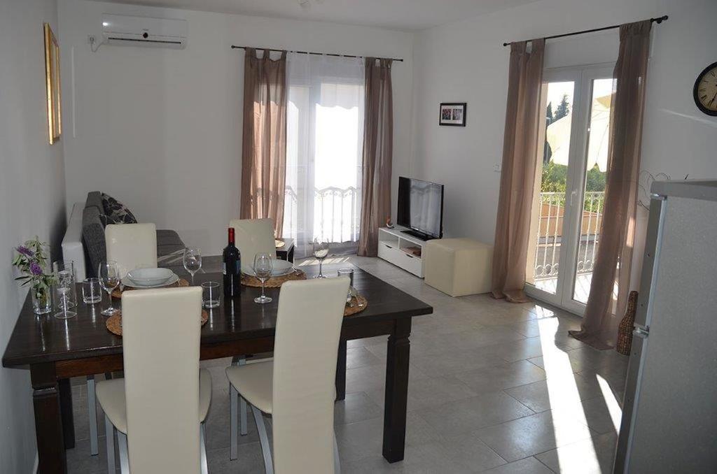 Apartments Villa Marina Vodice Quarto foto